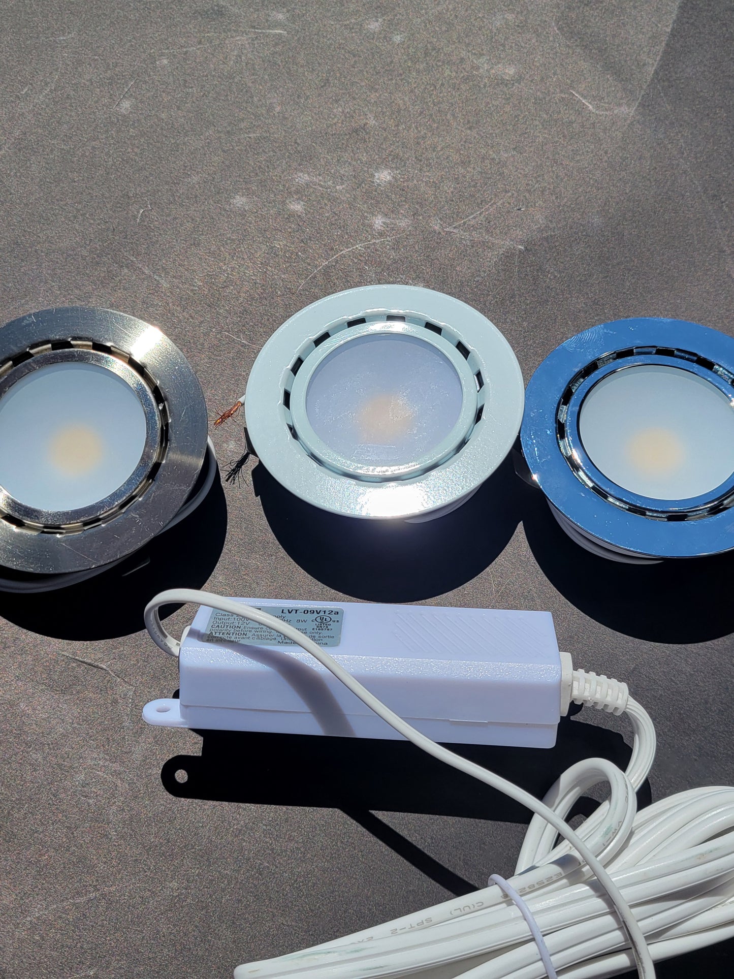 12V LED Cabinet Puck Light Kit 2.5W – 3000K Warm White Under Cabinet / Closet Lighting | Set of 3 or 6 Lights + Driver Included