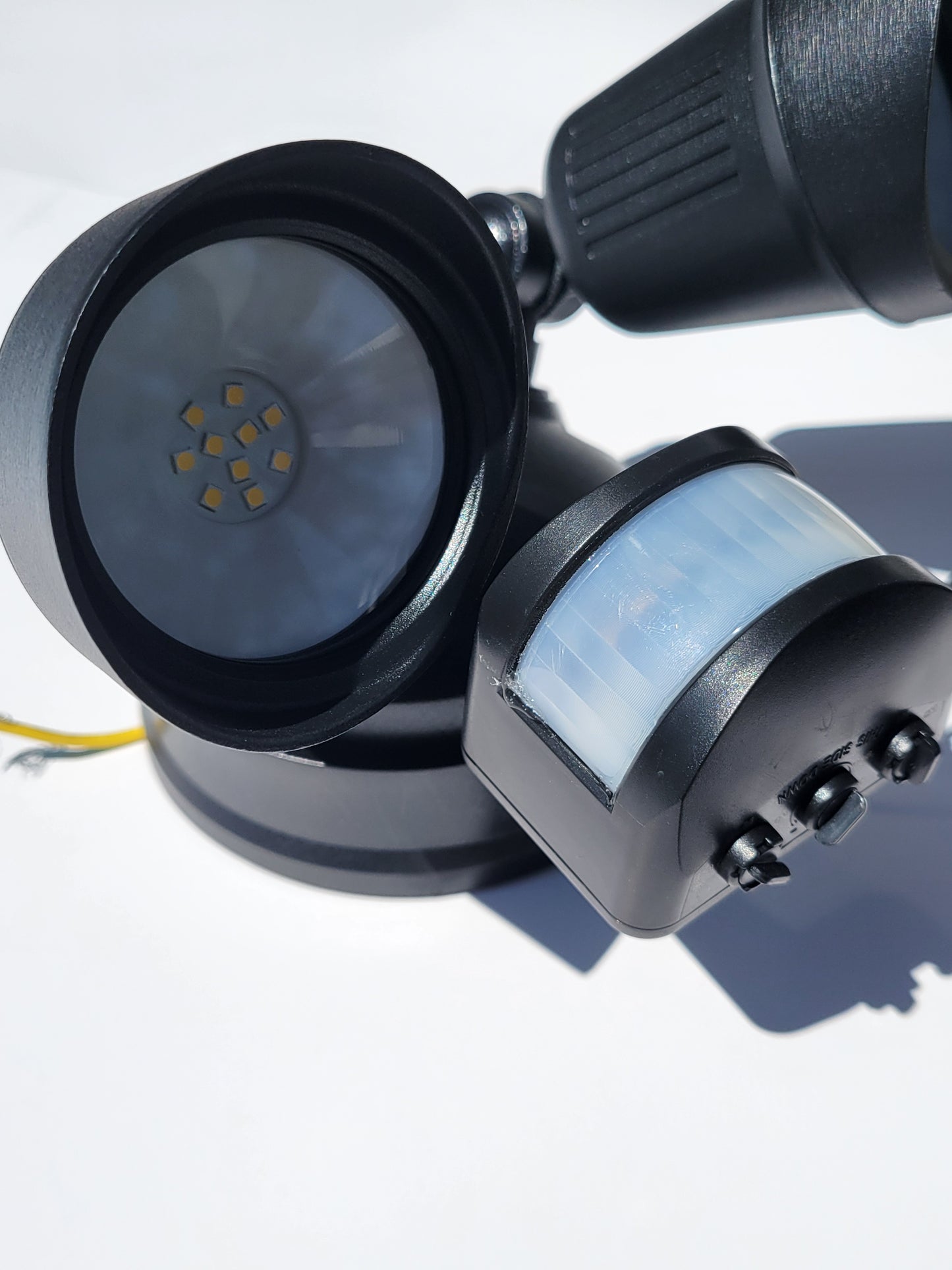 LED Motion Sensor Floodlight | Dual Head 24W | IP65 Outdoor Security Light | 4000K Neutral White | Adjustable Motion Detection & Dusk to Dawn Sensor