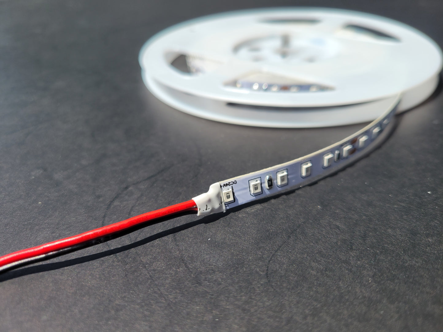 24V Single-Color LED Strip Light – Red, Green, Blue | 5M or 10M Roll | 120 LEDs/m | Indoor Use | High-Brightness Accent Lighting