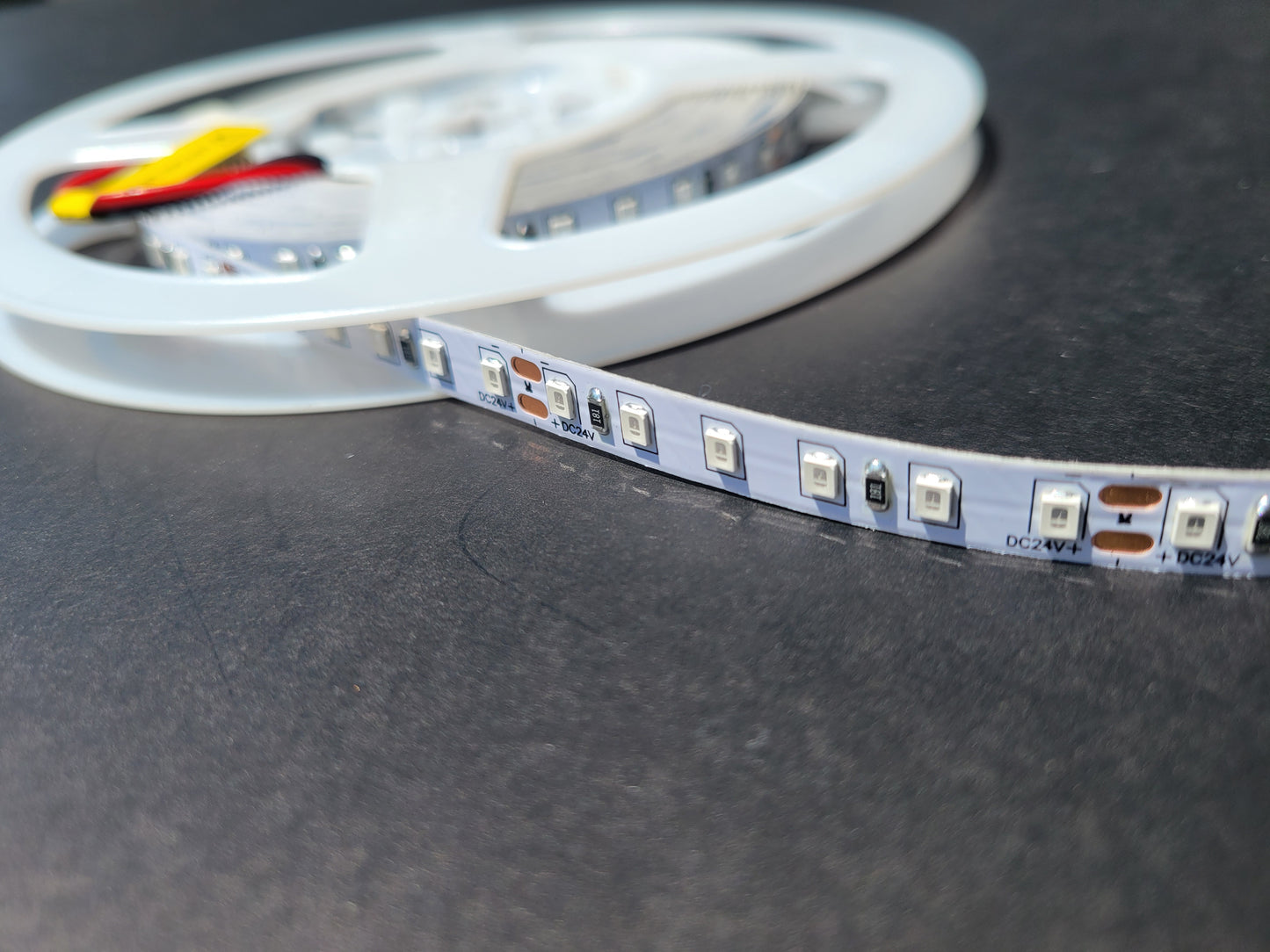 24V Single-Color LED Strip Light – Red, Green, Blue | 5M or 10M Roll | 120 LEDs/m | Indoor Use | High-Brightness Accent Lighting