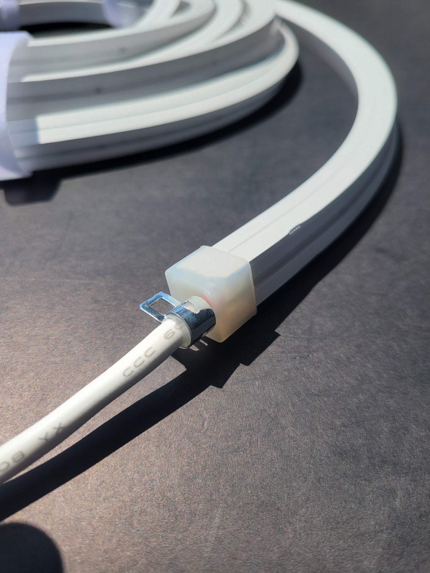 Neon Flex LED Strip Light – 24V, IP65 Water resistant, 3000K / 4000K / 6000K / RGB, 5M or 10M | Includes Aluminum Flexible Snake and Power Driver