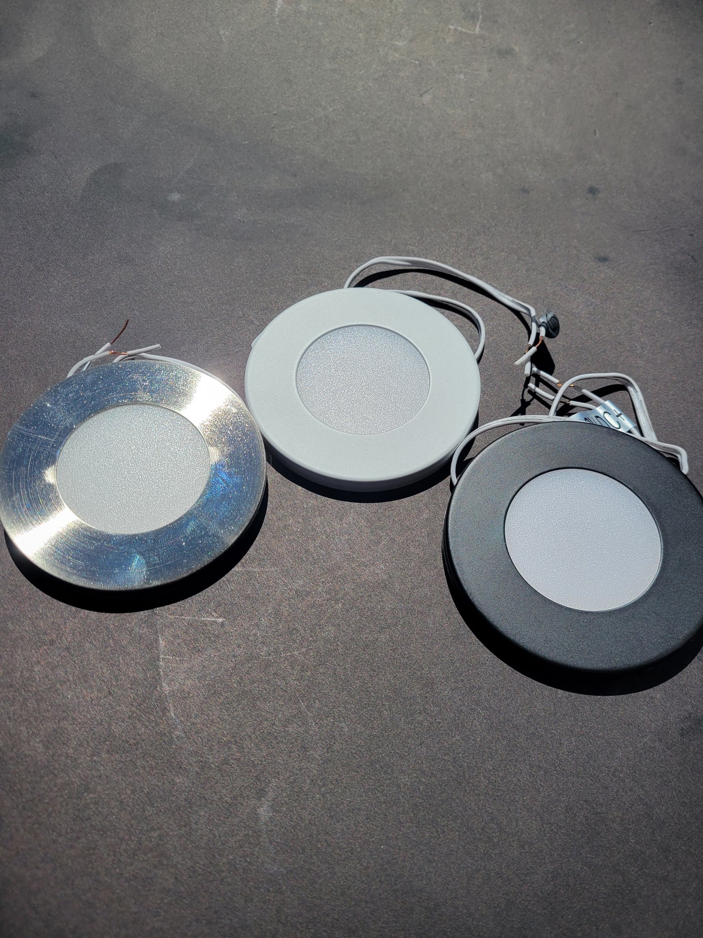 12V LED Under Cabinet Puck Lights 3000K – 2W Each | Magnetic Trim Rings | Sets of 3 or 6 with Driver Included